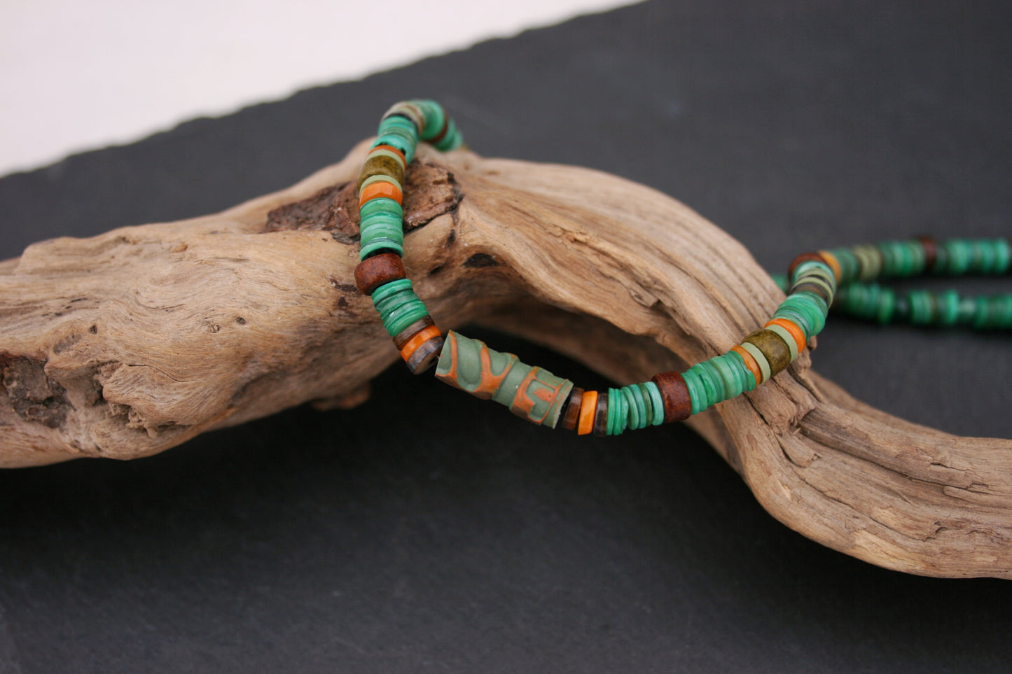 Green Heishi Gemstone Choker Necklace – Boho Ethnic Beaded Necklace for Men & Women