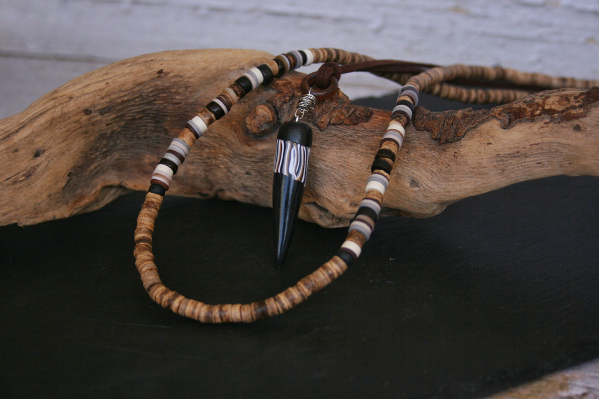 Men’s Coconut Beaded Necklace – Minimalist Boho Surfer Choker