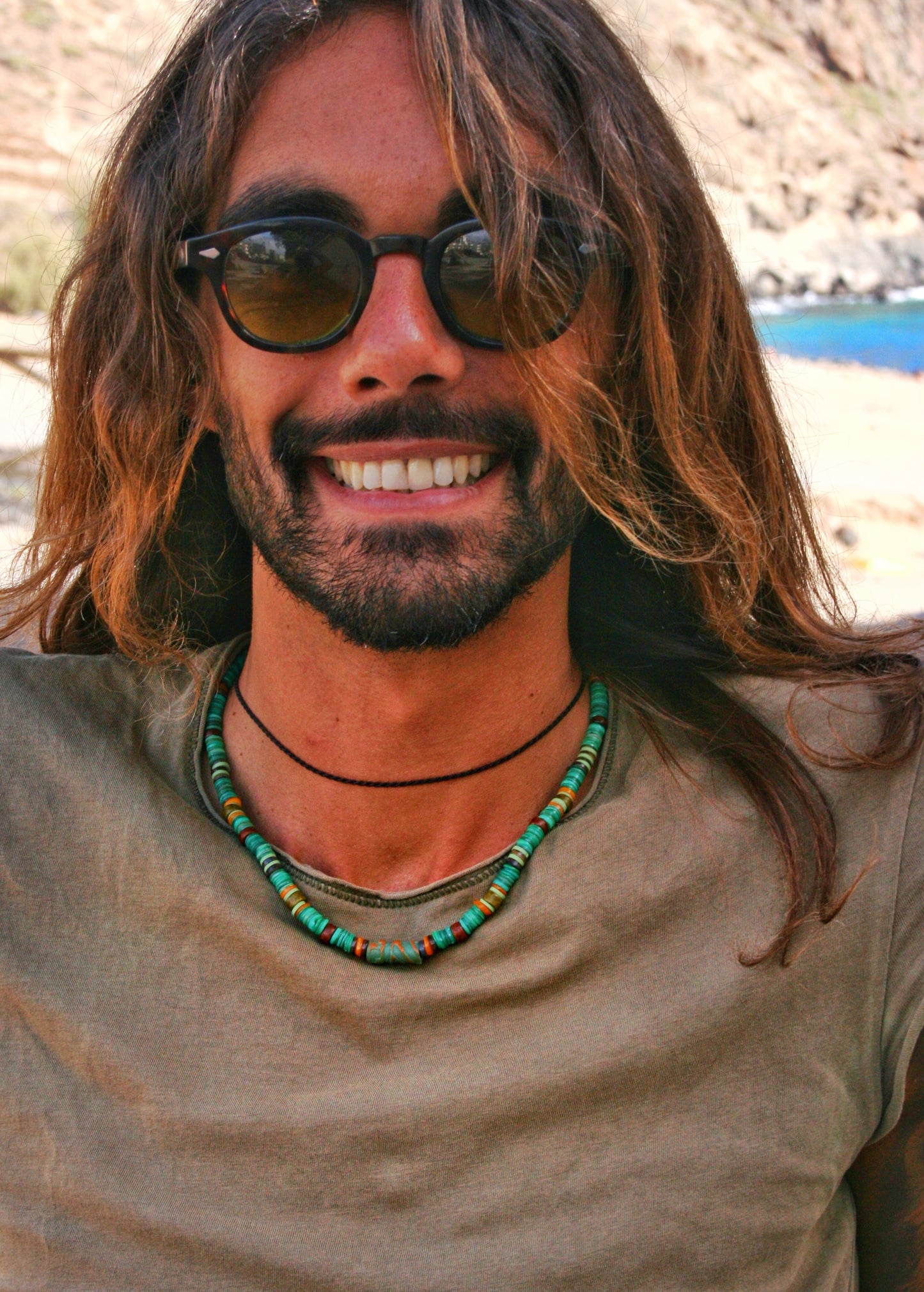 Green Heishi Gemstone Choker Necklace – Boho Ethnic Beaded Necklace for Men & Women