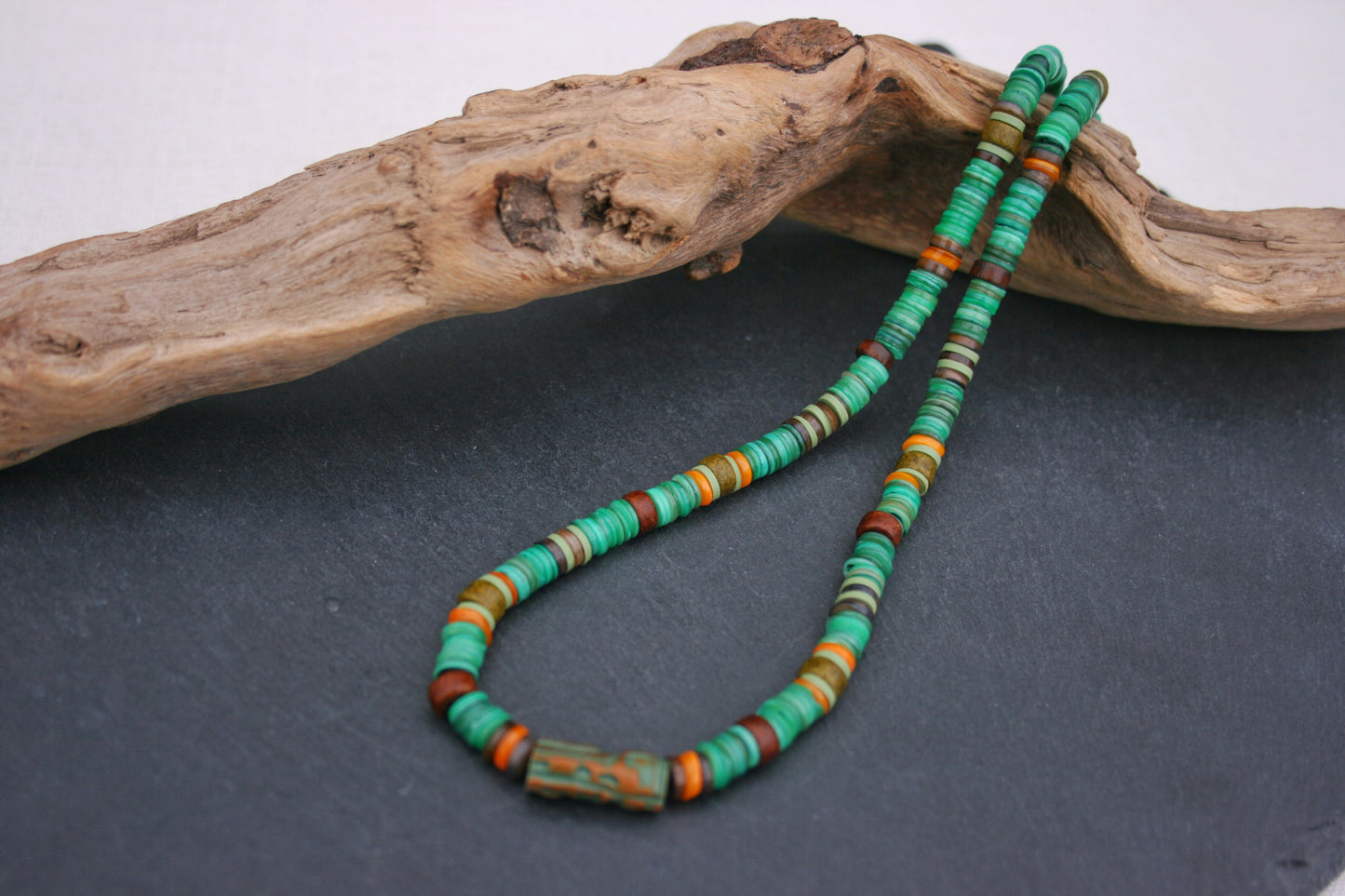 Green Heishi Gemstone Choker Necklace – Boho Ethnic Beaded Necklace for Men & Women