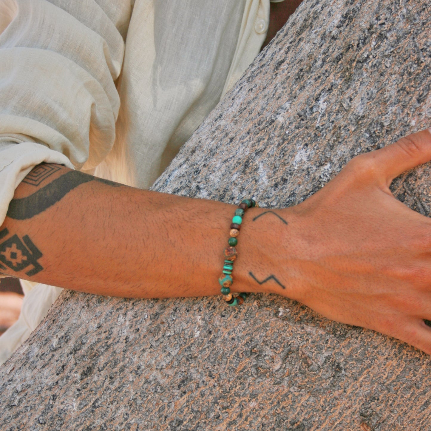 Green Tibetan Agate Men's Bracelet – Unisex Gemstone Bracelet with Wooden Beads, Stretch Boho Jewelry