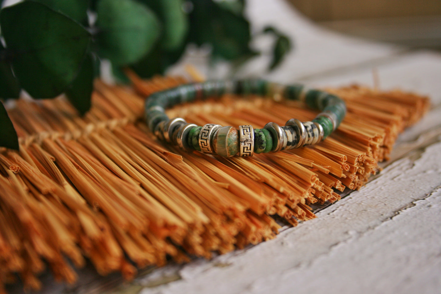 Tibetan Agate Beaded Bracelet for Men – Moss Agate, Kiwi Stone & Jasper Chip Stretch Bracelet