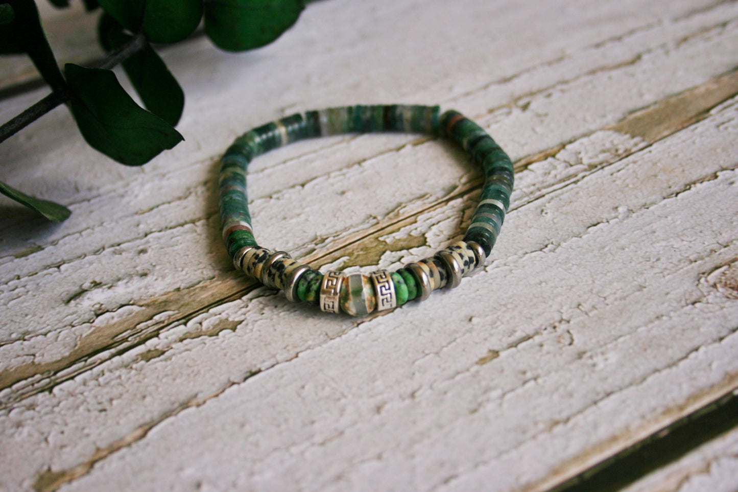 Tibetan Agate Beaded Bracelet for Men – Moss Agate, Kiwi Stone & Jasper Chip Stretch Bracelet