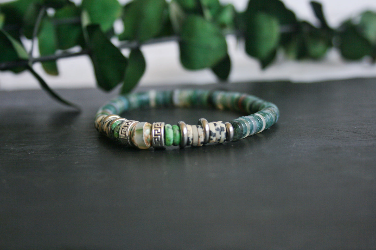 Tibetan Agate Beaded Bracelet for Men – Moss Agate, Kiwi Stone & Jasper Chip Stretch Bracelet