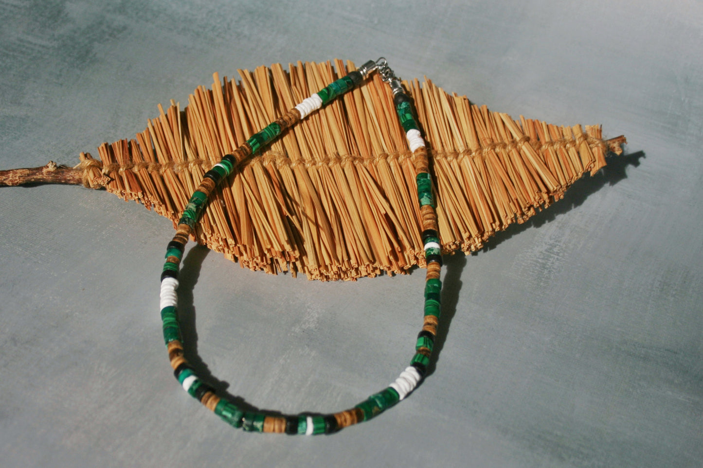 Malachite Heishi Choker Necklace for Men – Green Gemstone Beaded Short Necklace, Minimalist Unisex Jewelry