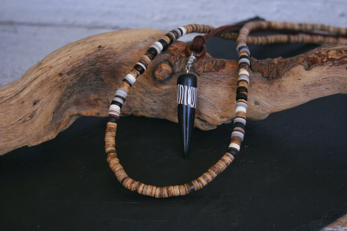 Men’s Coconut Beaded Necklace – Minimalist Boho Surfer Choker