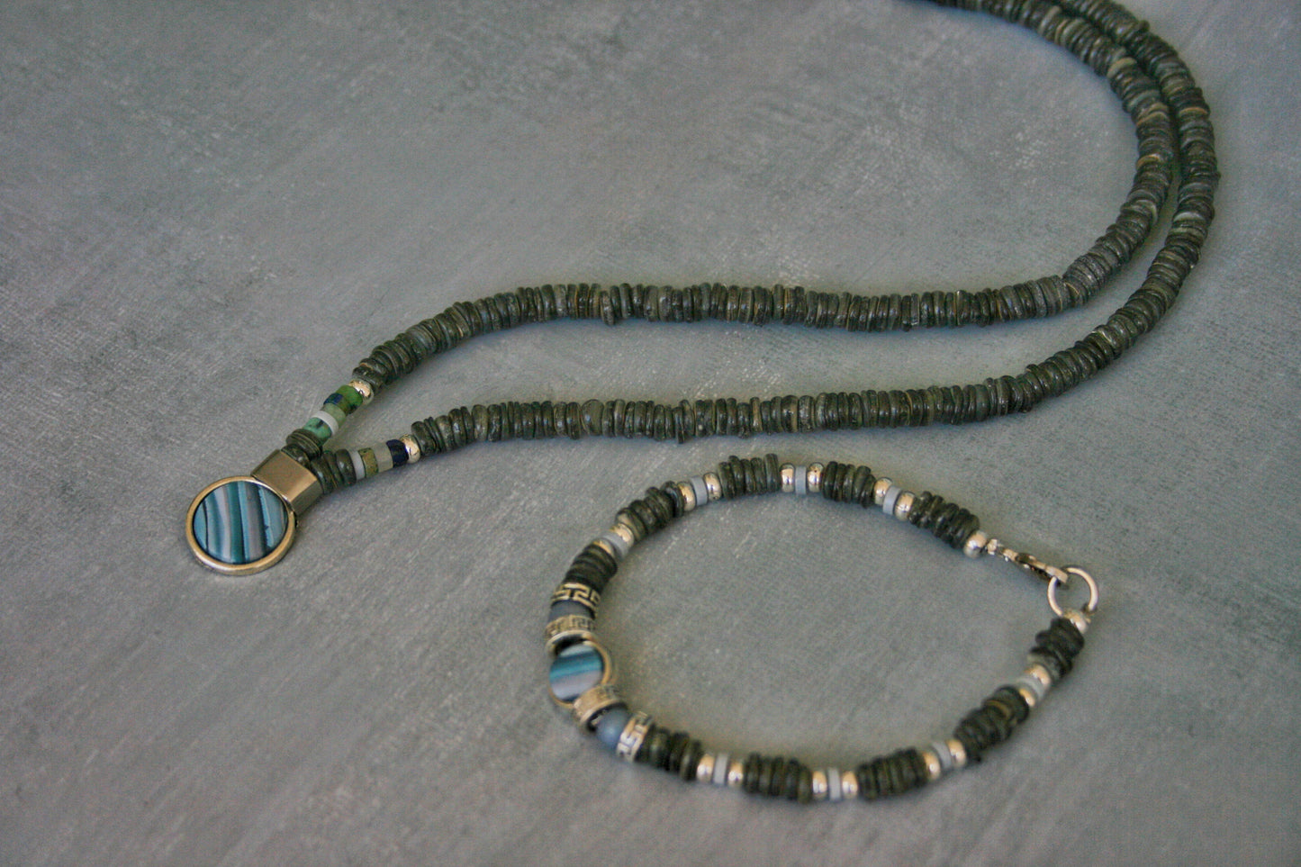 Men's Shell Choker Bracelet Set – Handmade Boho Tribal Surfer Necklace with Blue Pendant