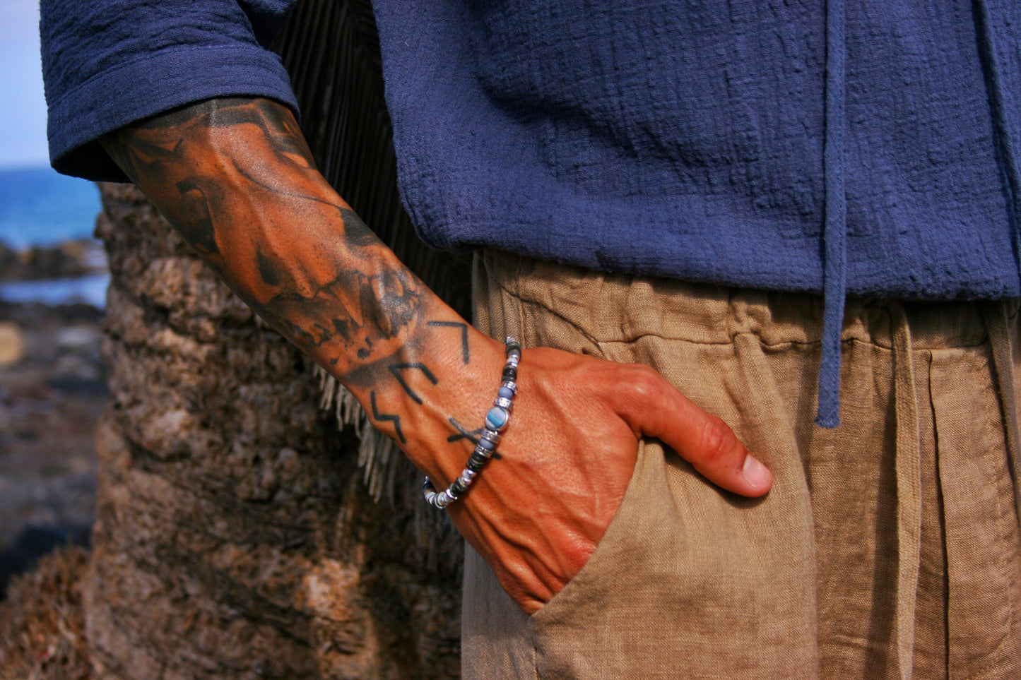 Men's Shell Choker Bracelet Set – Handmade Boho Tribal Surfer Necklace with Blue Pendant